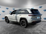 New 2025 Jeep Grand Cherokee Laredo image 3