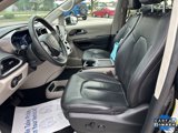 Used 2022 Chrysler Pacifica Touring-L image 2
