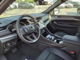 New 2025 Jeep Grand Cherokee Limited w/ Black Appearance Package image 6