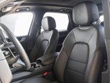 Used 2025 Porsche Cayenne image 5