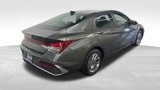 Used 2024 Hyundai Elantra SEL image 5