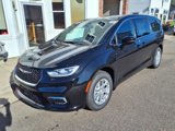 New 2026 Chrysler Pacifica Select image 2