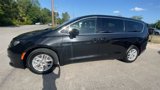 Used 2022 Chrysler Voyager LX image 4