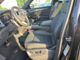 New 2025 Volkswagen Atlas Cross Sport SEL image 4