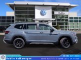 New 2025 Volkswagen Atlas Peak Edition SE image 3