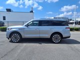 Used 2022 Lincoln Navigator Reserve image 2
