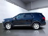 Used 2018 Ford Explorer XLT w/ Equipment Group 202A image 2