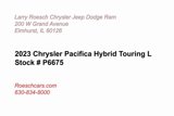 Used 2023 Chrysler Pacifica Touring-L image 2