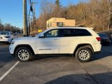 Used 2021 Jeep Grand Cherokee Laredo image 4
