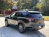 New 2025 Nissan Pathfinder SV image 3