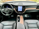 Used 2022 Volvo XC60 B5 Momentum image 6