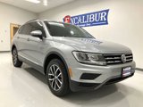 Used 2020 Volkswagen Tiguan SE w/ Panoramic Sunroof Package image 3