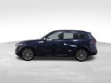 New 2026 BMW X5 xDrive40i w/ Executive Package image 2