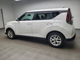 Used 2023 Kia Soul LX w/ LX Technology Package image 3