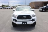 Used 2018 Toyota Tacoma TRD Sport image 3