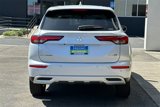New 2025 Mitsubishi Outlander SE image 6
