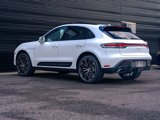 Certified 2025 Porsche Macan image 2