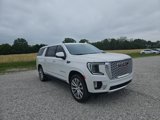 Used 2024 GMC Yukon XL Denali image 4