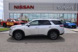 New 2025 Nissan Pathfinder SL image 3