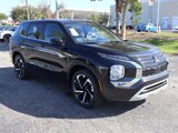 New 2025 Mitsubishi Outlander SE image 2