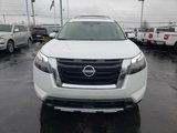 New 2025 Nissan Pathfinder Platinum image 2