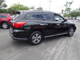 Used 2017 Nissan Pathfinder SV w/ SV Tech Package image 5