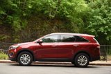 Used 2016 Kia Sorento LX w/ LX Convenience Package image 2