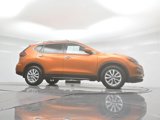 Used 2020 Nissan Rogue SV image 4