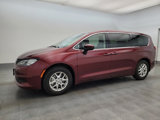 Used 2022 Chrysler Voyager LX image 2