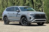 New 2025 Volkswagen Atlas Peak Edition SE image 2