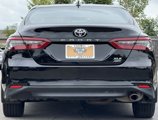 Used 2022 Toyota Camry XLE image 3
