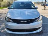 Used 2023 Chrysler Voyager LX image 5