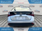 Used 2019 Toyota Prius LE image 5