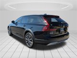 New 2025 Volvo V90 B6 Cross Country Plus w/ Climate Package image 3