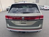 New 2025 Volkswagen Atlas Peak Edition SE image 2
