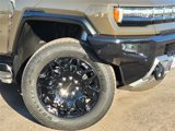Used 2025 GMC Hummer EV 2X image 2