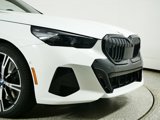 New 2026 BMW 550e xDrive image 3