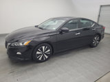 Used 2021 Nissan Altima 2.5 SV image 2