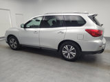 Used 2020 Nissan Pathfinder SL image 3