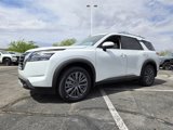 New 2025 Nissan Pathfinder SL w/ SL Premium Package image 2