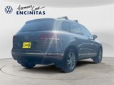 Used 2016 Volkswagen Touareg VR6 image 5