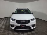 Used 2023 Chrysler Pacifica Limited image 2