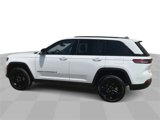 Used 2025 Jeep Grand Cherokee Altitude image 6