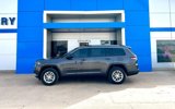 Used 2023 Jeep Grand Cherokee L Laredo image 4