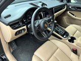 Certified 2024 Porsche Macan image 4