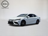 Used 2024 Toyota Camry SE image 3