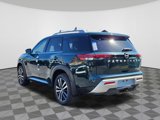 New 2025 Nissan Pathfinder Platinum image 3