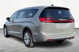New 2025 Chrysler Pacifica Select image 5