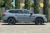 New 2025 Volkswagen Atlas Peak Edition SE image 3