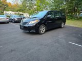 Used 2013 Toyota Sienna L image 2
